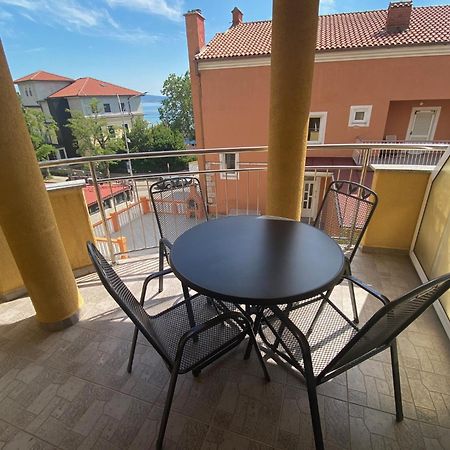Apartament Duerr Crikvenica Zewnętrze zdjęcie